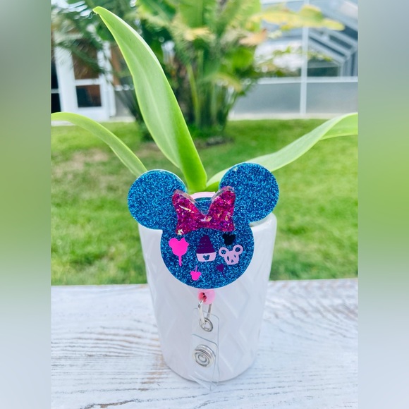 Disney Princess Id Badge Holder - Picture 5 of 12